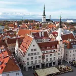 Old Town - Hall Square Apartment *