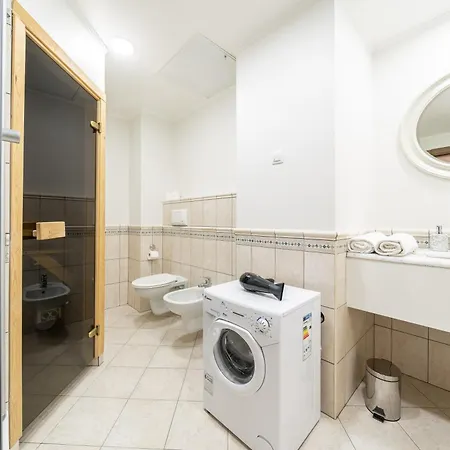 Old Town - Hall Square *