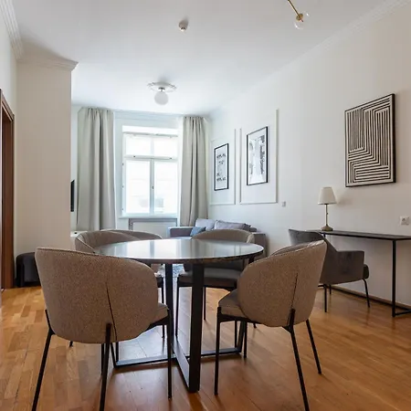 Old Town - Hall Square Apartment Tallinn