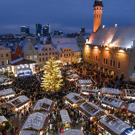 Old Town - Hall Square