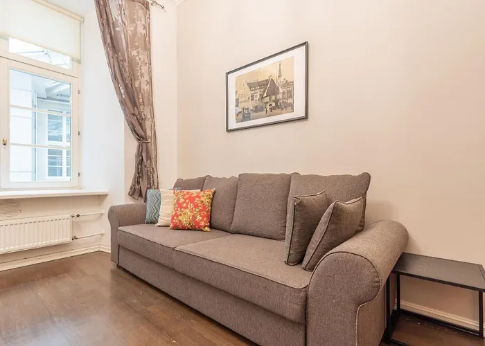 Old Town - Hall Square Apartment