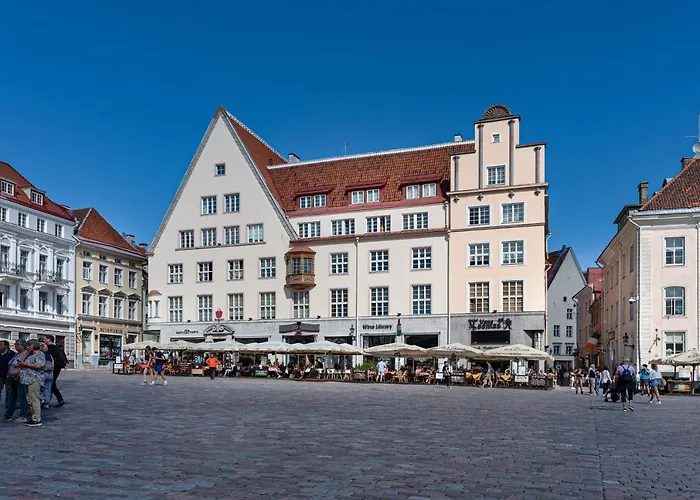 Old Town - Hall Square Apartment *