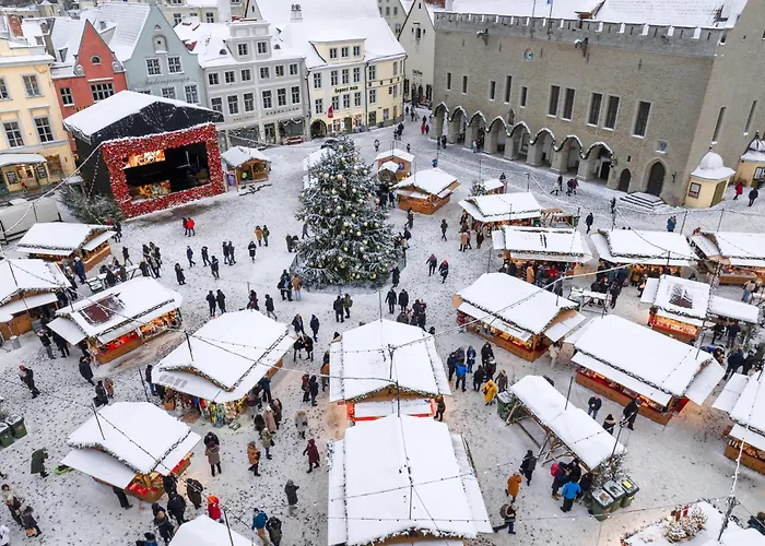 Old Town - Hall Square * Tallinn