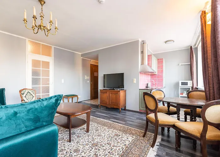 Old Town - Hall Square *