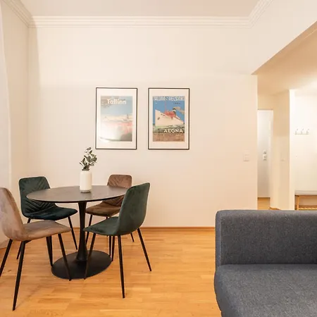 Old Town - Hall Square Daire *