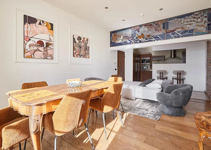 Old Town - Hall Square Apartman